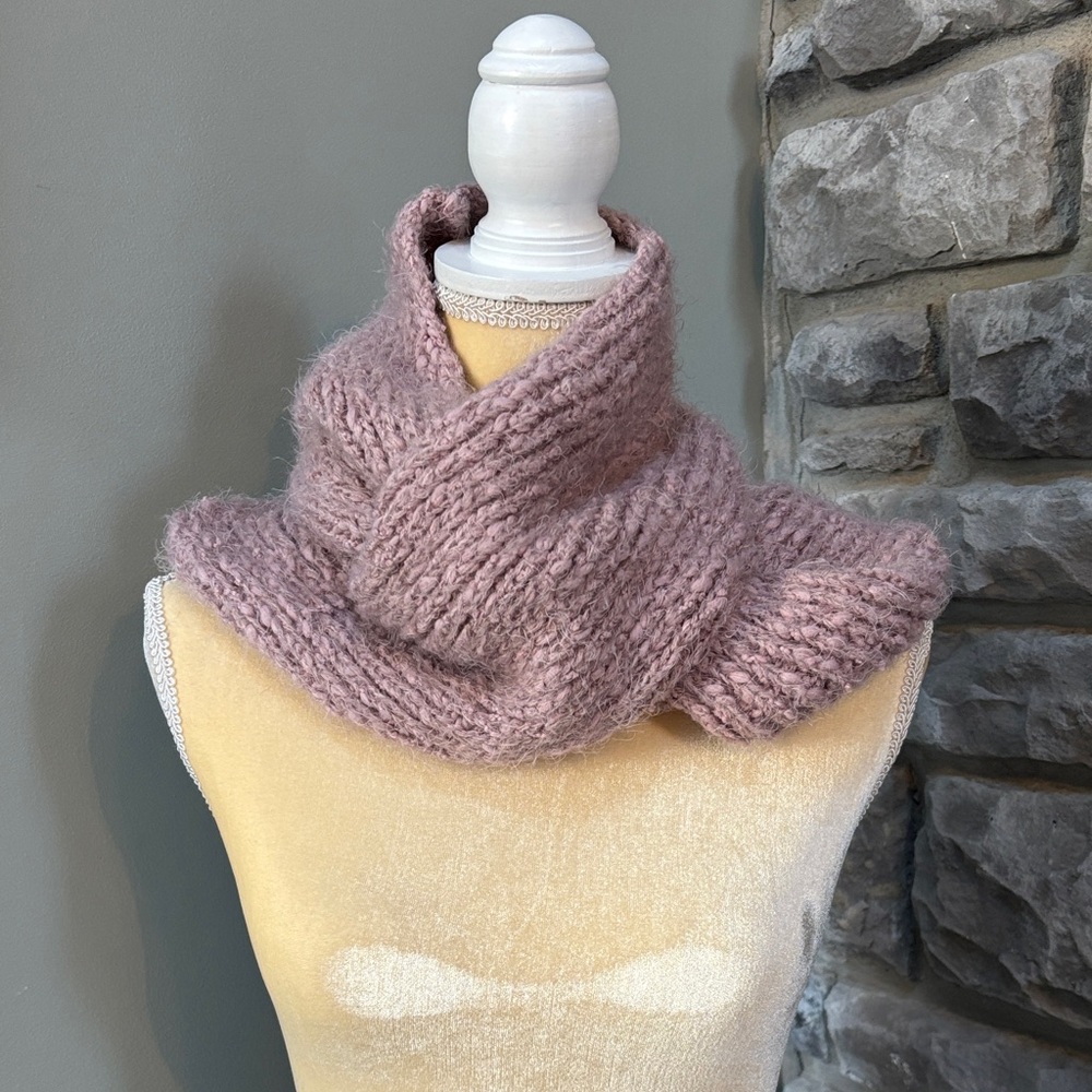 Cozy Pink Knit Scarf, Mossimo